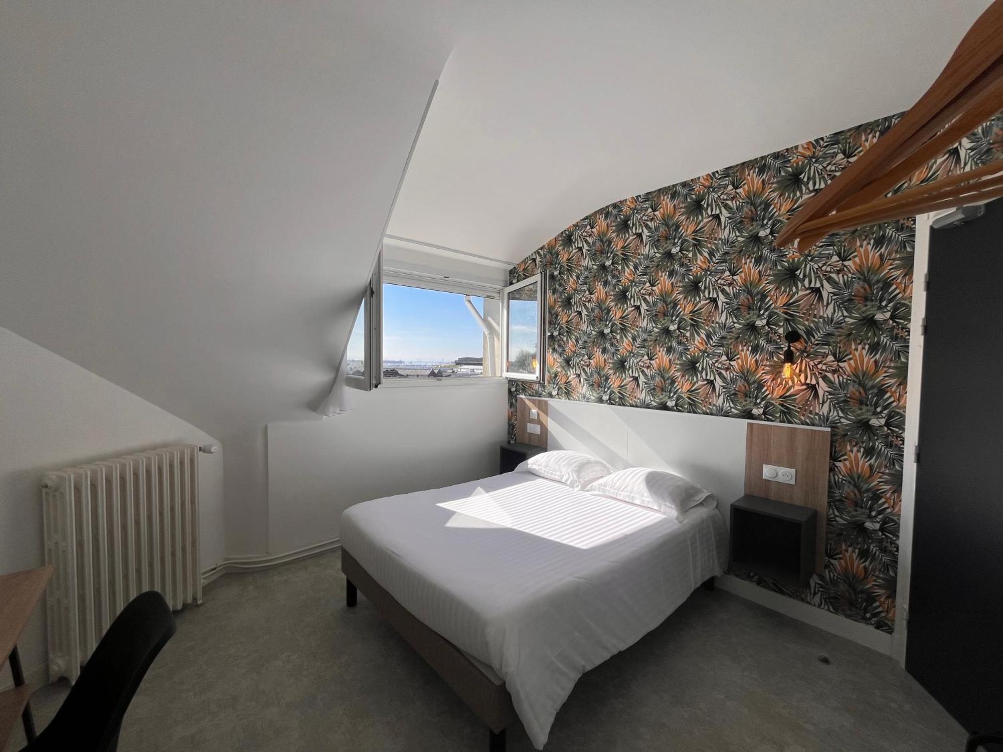 Hotel Le Keroman Лорьян Экстерьер фото