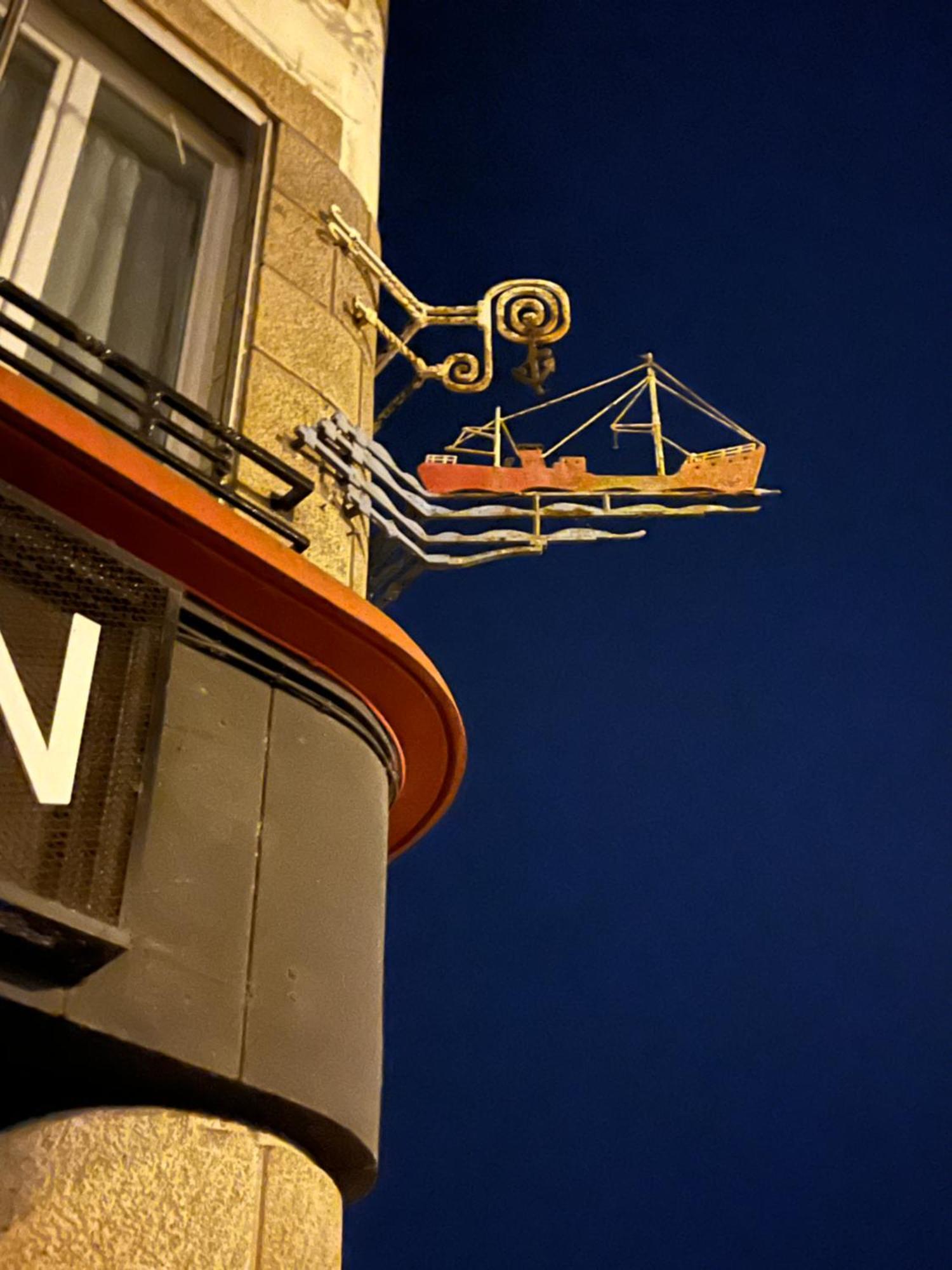 Hotel Le Keroman Лорьян Экстерьер фото